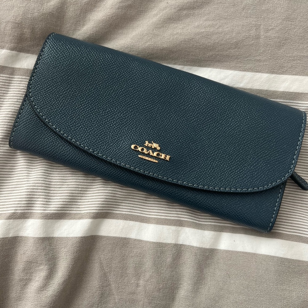 COACH - Blue Continental Wallet